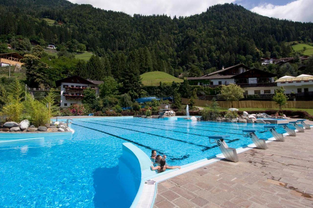 Apartments Hubertus Bei Meran Сан Леонардо ин Пасирия Екстериор снимка